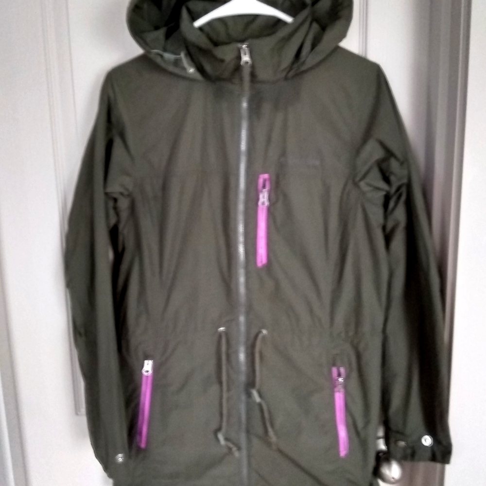 Columbia rain jacket